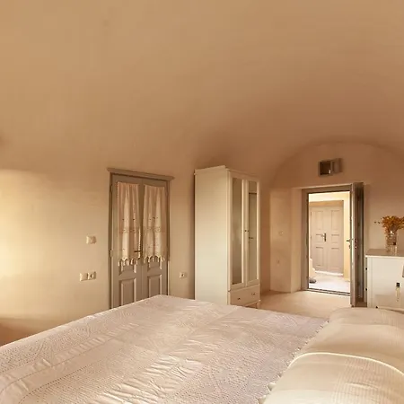Castelli Porta * Emporio (Santorini)